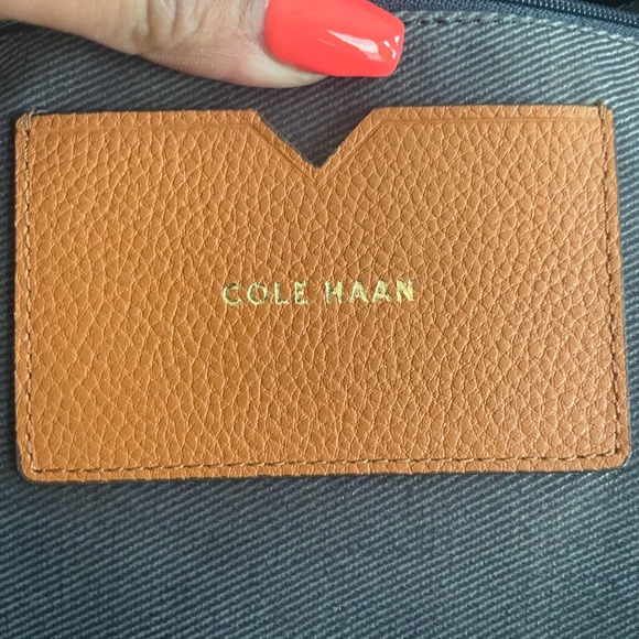 Authentic Cole Haan large tote shoulder bag - Picture 10 of 11